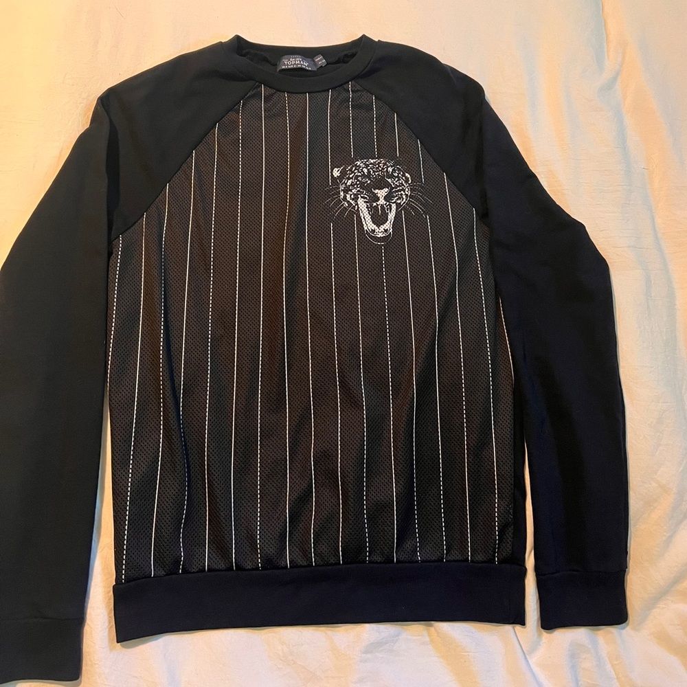 Top man long sleeve pin stripe tiger top small